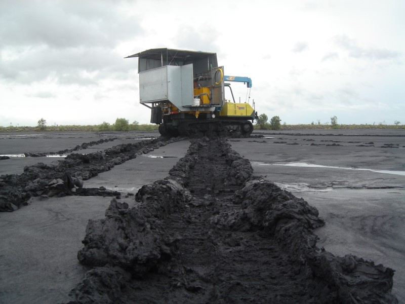 CPTS Crawler on Moura Coal Tailings Pit